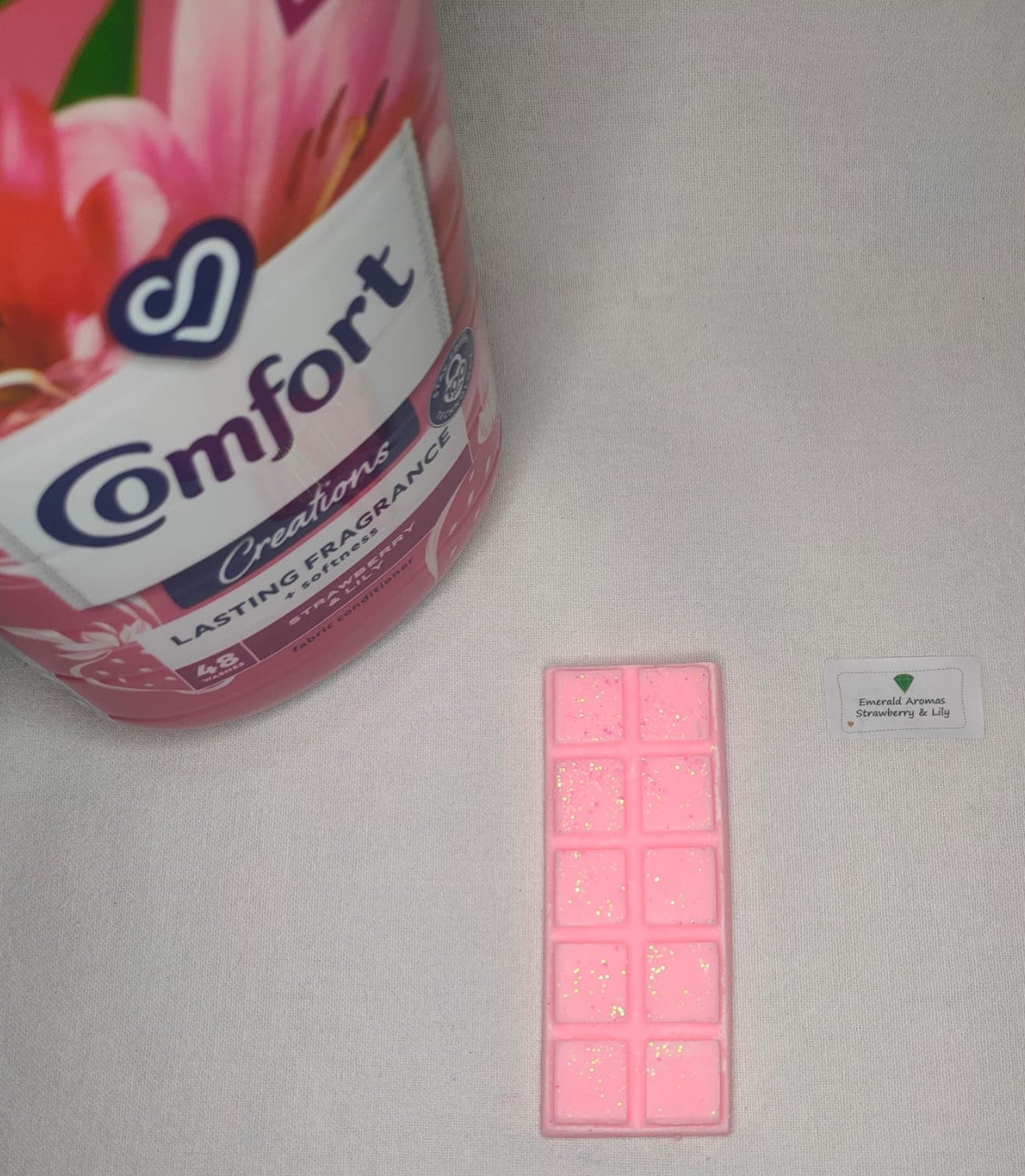 Comfort Strawberry & Lily Large Wax Melt 50g