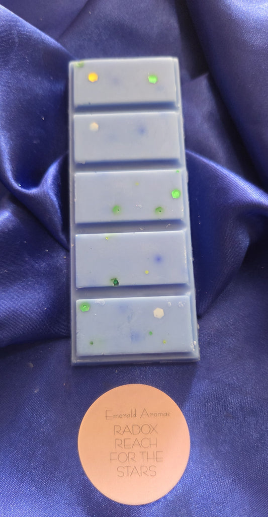 Radox Reach For The Stars Inspired Large Wax Melt 50g