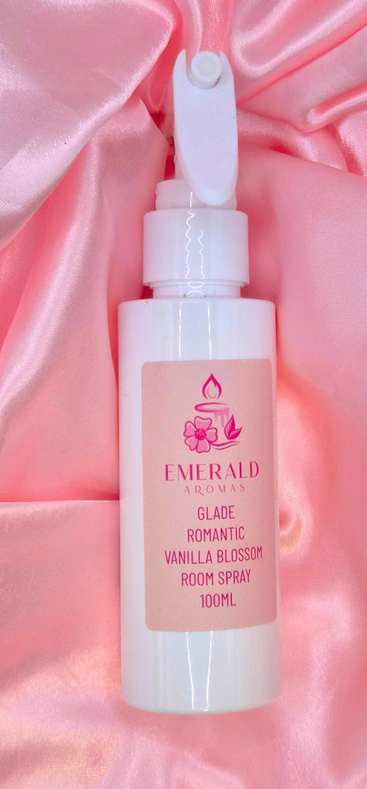 Room & Car Spray Freshener 100ml Glade Romantic Vanilla Inspired
